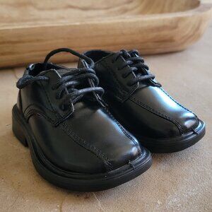 Toddler Boys Deerstag Dress Shoes New in box